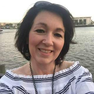 Szuka flirtu, śmiechu i lekkich przygód