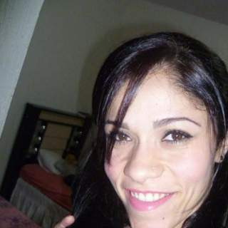 Szuka czatu pełnego uśmiechu i swobody